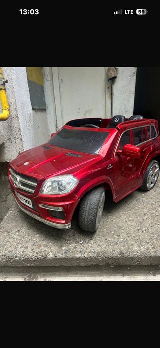 Masina electrica Mercedes