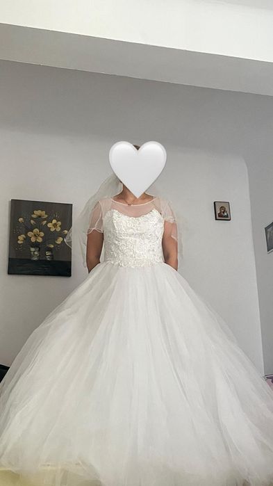 Rochie de mireasa  +voal +3 cercuri