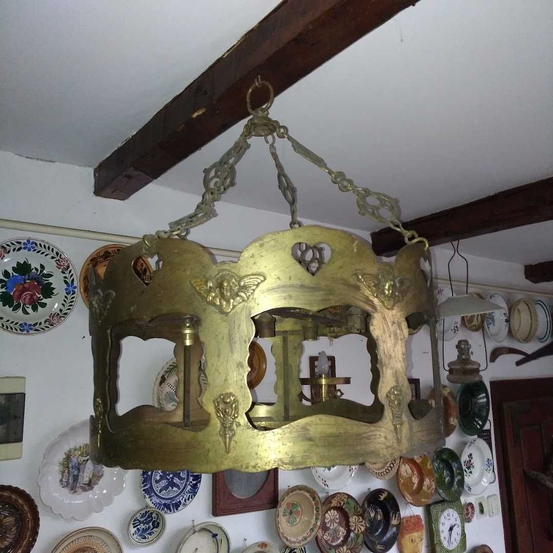 candelabru tip medieval din alama groasa suspendat pe patru lanturi