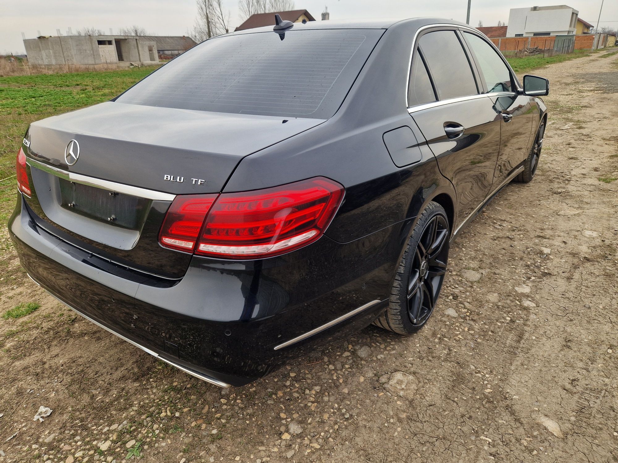 Dezmembrez Mercedes E-Class 2.2 170 cp Om651 cu Adblue 2015