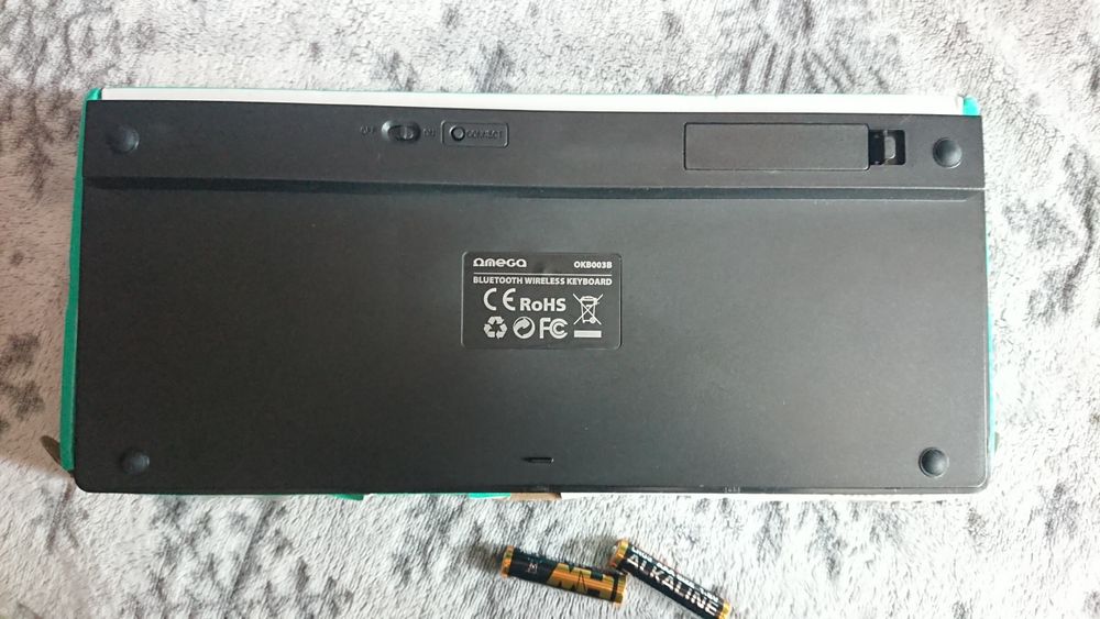 Tastatura wireless bluetooth pentru tableta si smartphone