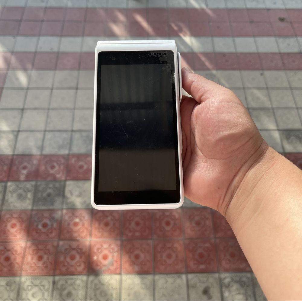 Kassa Apparat N5 va Uzcard terminal ideal holatda