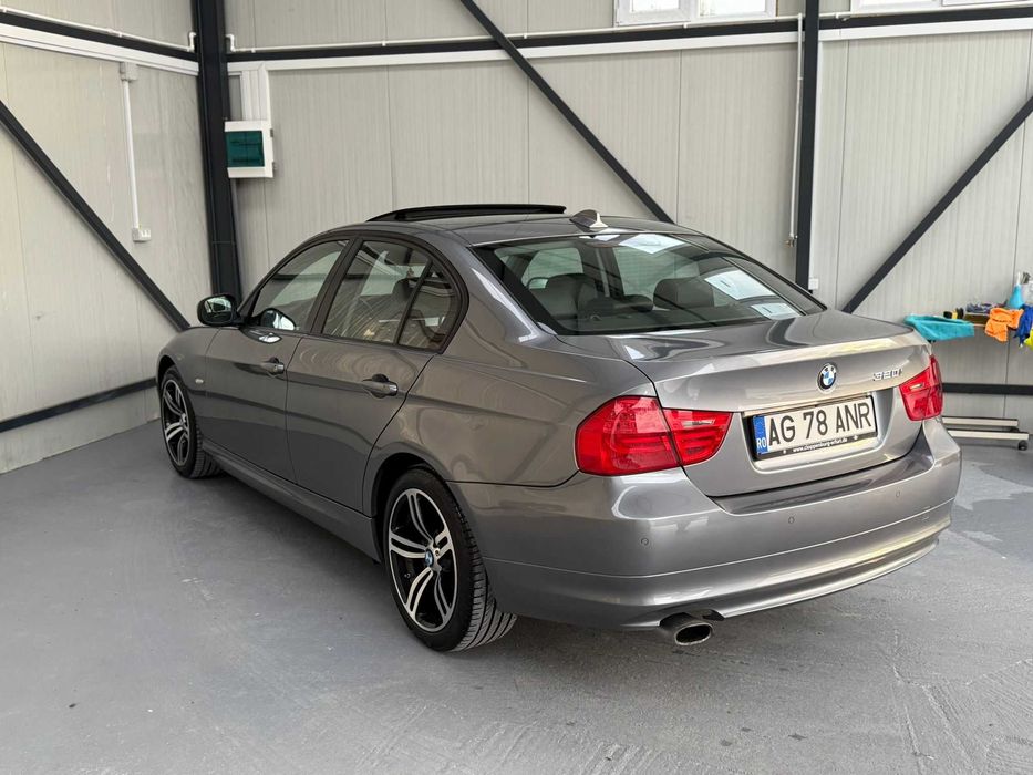 BMW 320i/170 Cp/2011/Euro 5