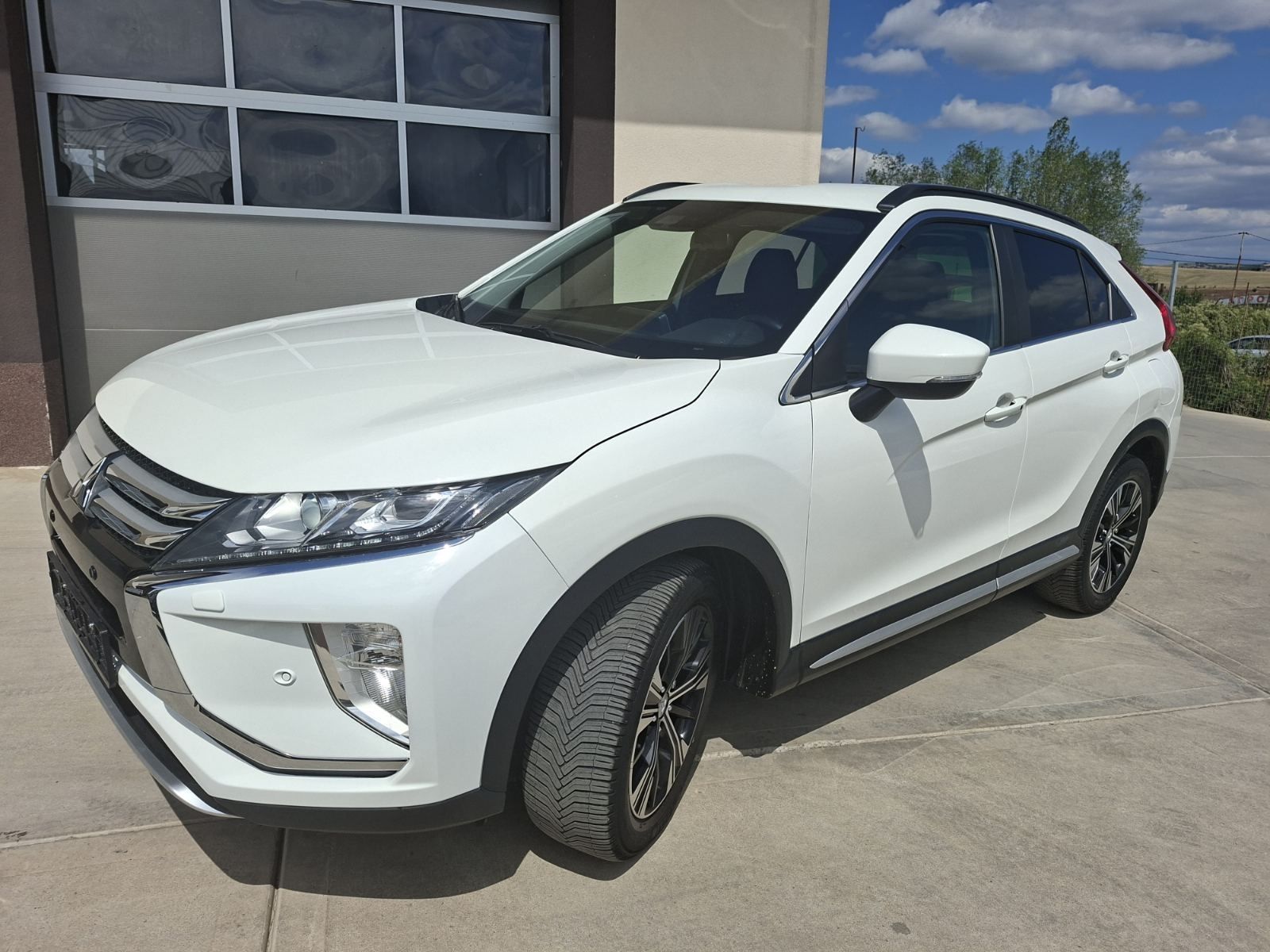 Mitsubishi Eclipse Cross 1.5 бензин турбо, 2019г.,автомат, навигация