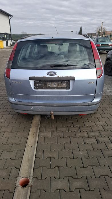 Vand capota fata,faruri Focus 2