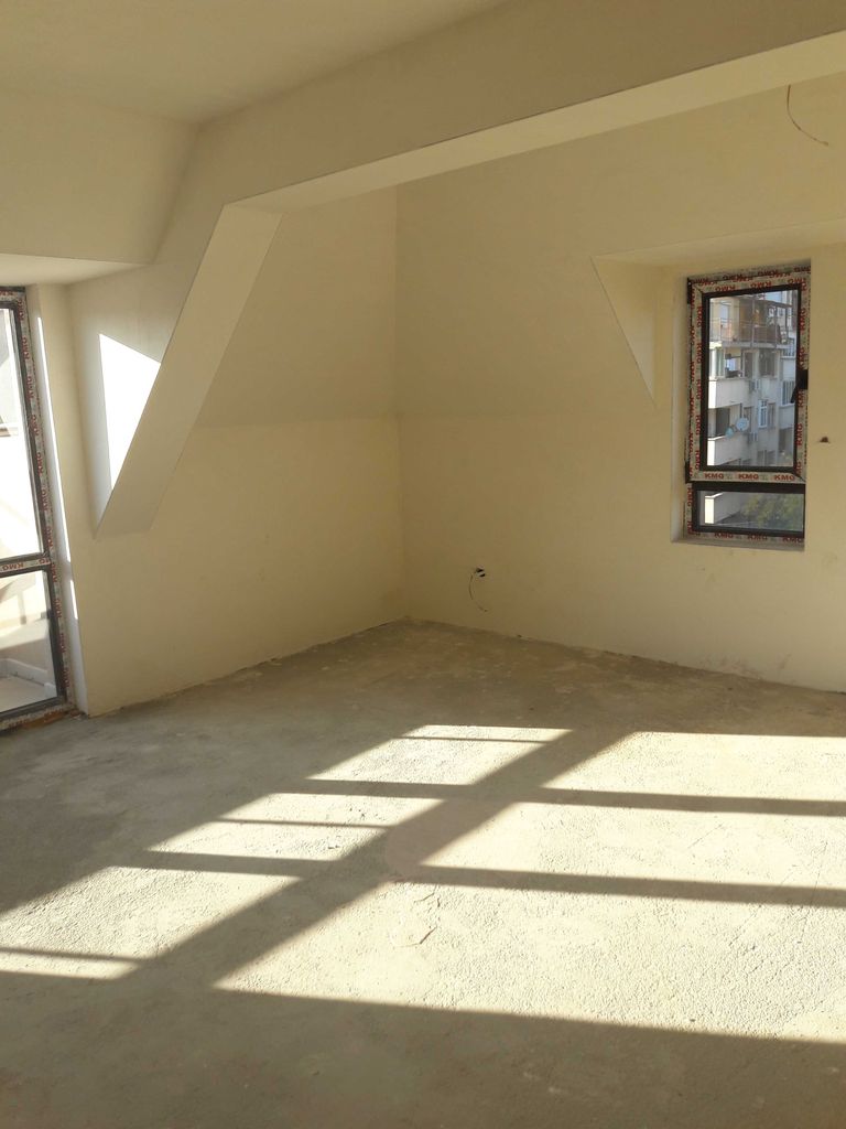 Продава се Двустаен апартамент в Хасково, Овчарски - 51 кв.м за 1200 €/кв.м - Снимка #1