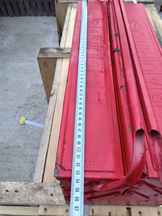 Cutie scule din metal