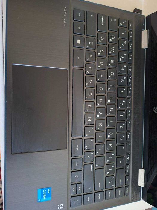 HP Pavilion 
Ekran: 14.0  
Core i5-1135G7