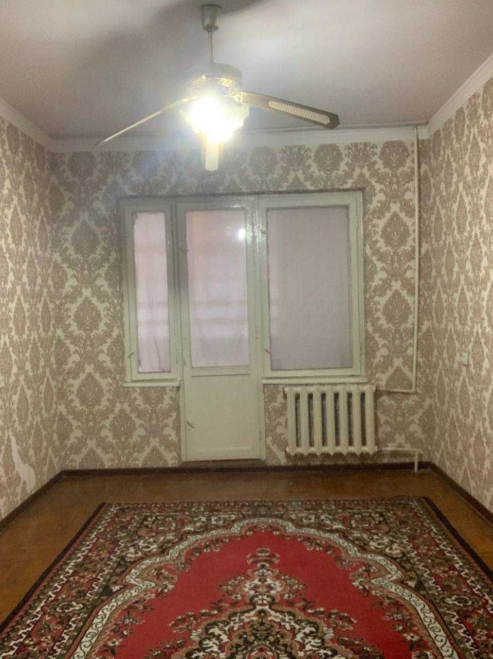 Коракамиш 3 хона 2 этаж сотилади кириб яшашга таййор. Торцевой эмас