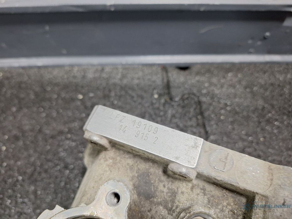 Carcasa cutie de viteze VOLKSWAGEN CADDY III Estate 2KB, 2KJ, 2CB, 2CJ 2004 - 2015 TDI BJB, BLS 0A4301103