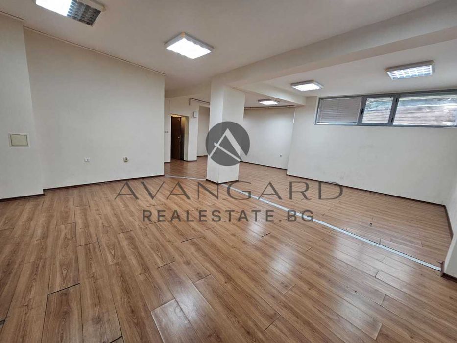 Продава се Офис в Пловдив, Център - 90 кв.м за 850 €/кв.м - Снимка #1