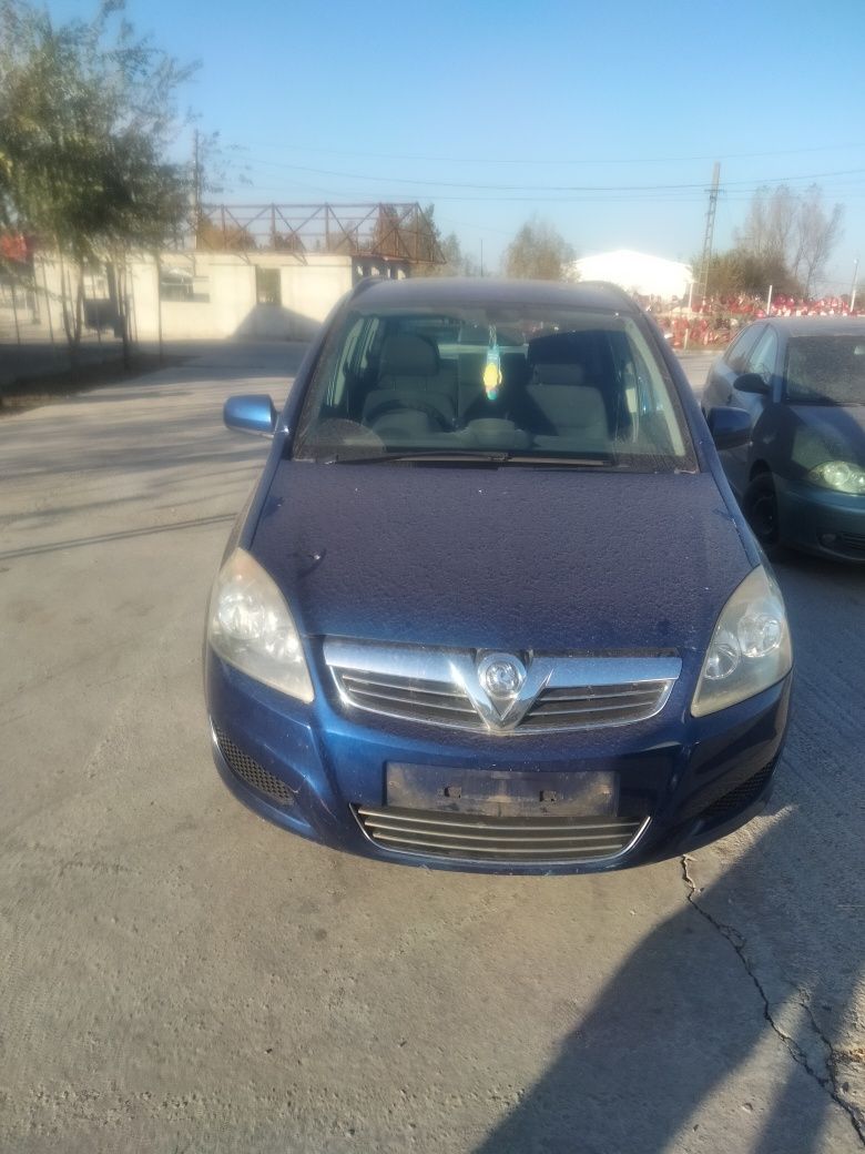 Dezmembrez Opel Zafira b 1.6 benzina