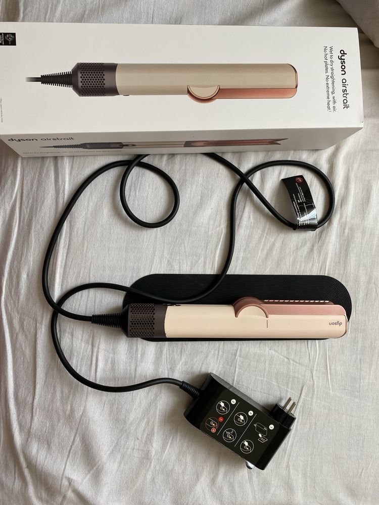 Продам dyson airstrait