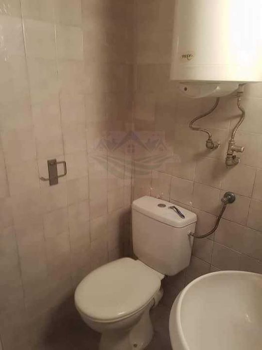 Дава се под наем Тристаен апартамент в Пловдив, Христо Смирненски - 87 кв.м за 331.5 € - Снимка #2