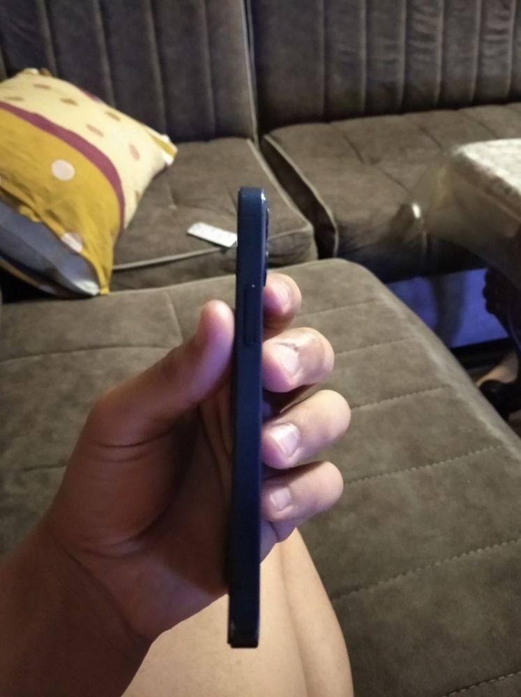 iphone 12 mini фейс работает