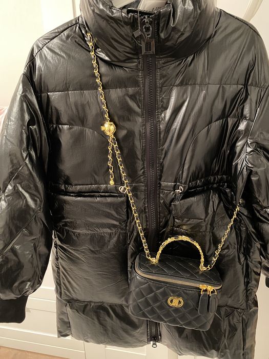 Продам куртку на синтепоне женскую размер 42