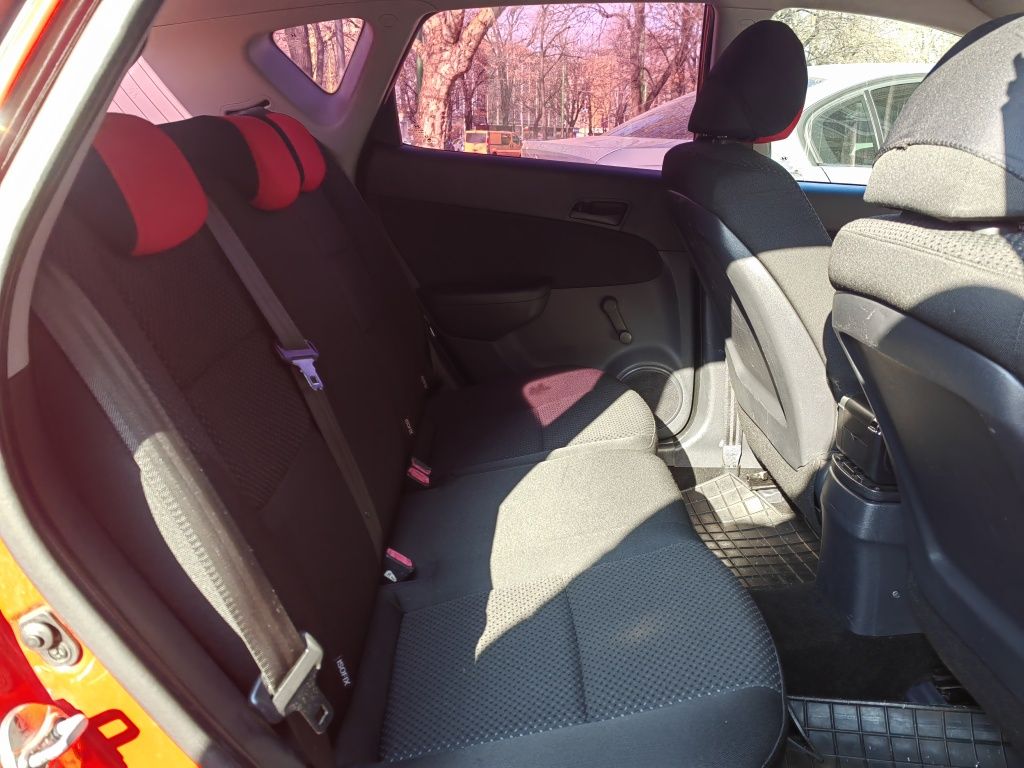 Vand Hyundai I30 benzina 2010
