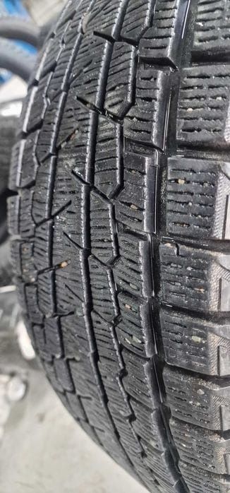 Yokohama липучка 235/55/r19