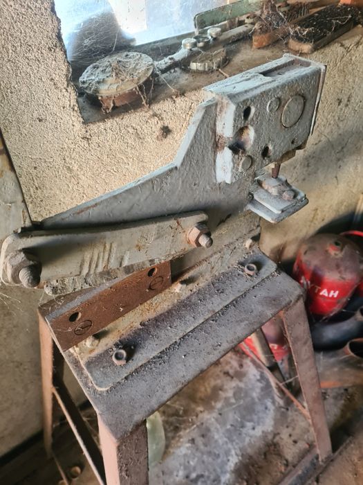 Продавам ,точило за ножове