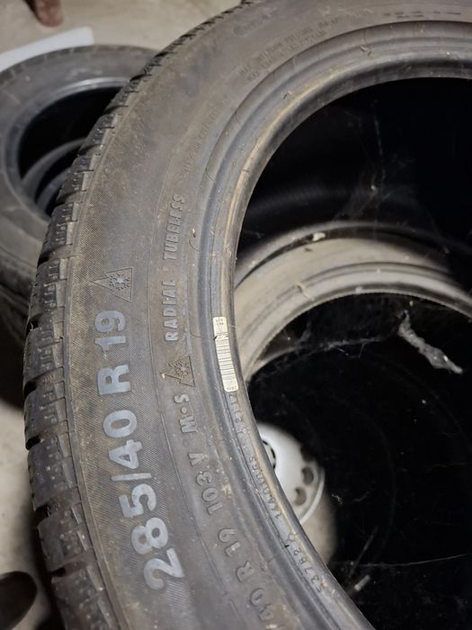 Cauciucuri 285/40/19