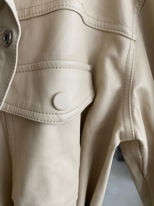 Бежова удължена риза от еко кожа Zara, размер М(38)