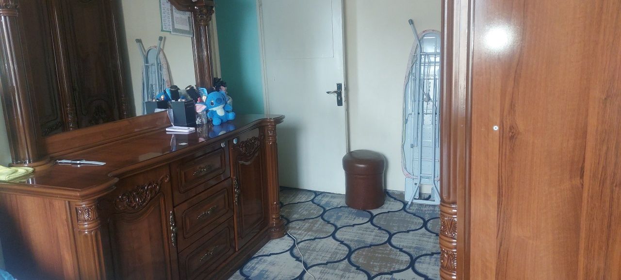 Юнусобод 18 даха 3 хона, 3/7/9 уй сотилади. Ориентир Чайка. 63 000