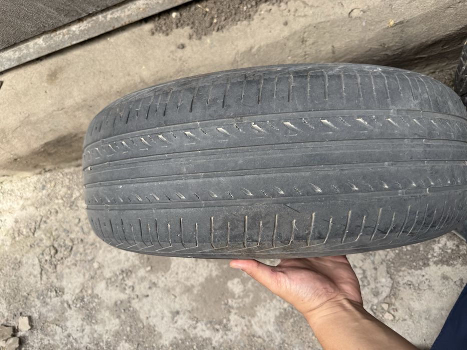 Шины все сезонние 235/60/18