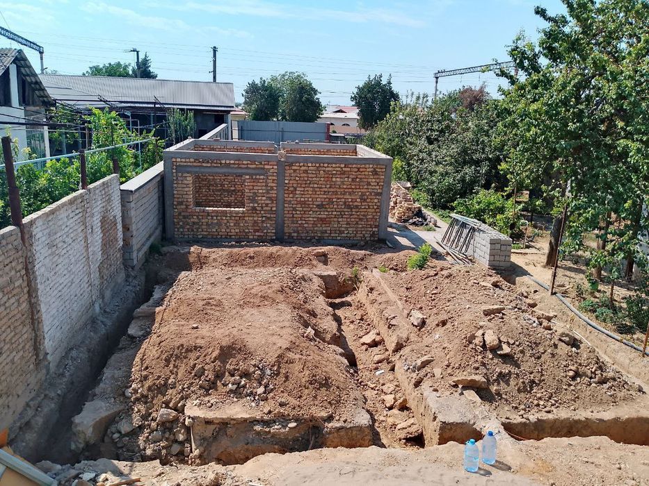 Ттз.Кибрай.Дурмон. Ер сотилади 38.5 квадрат жилой 8.5х4.5 метр