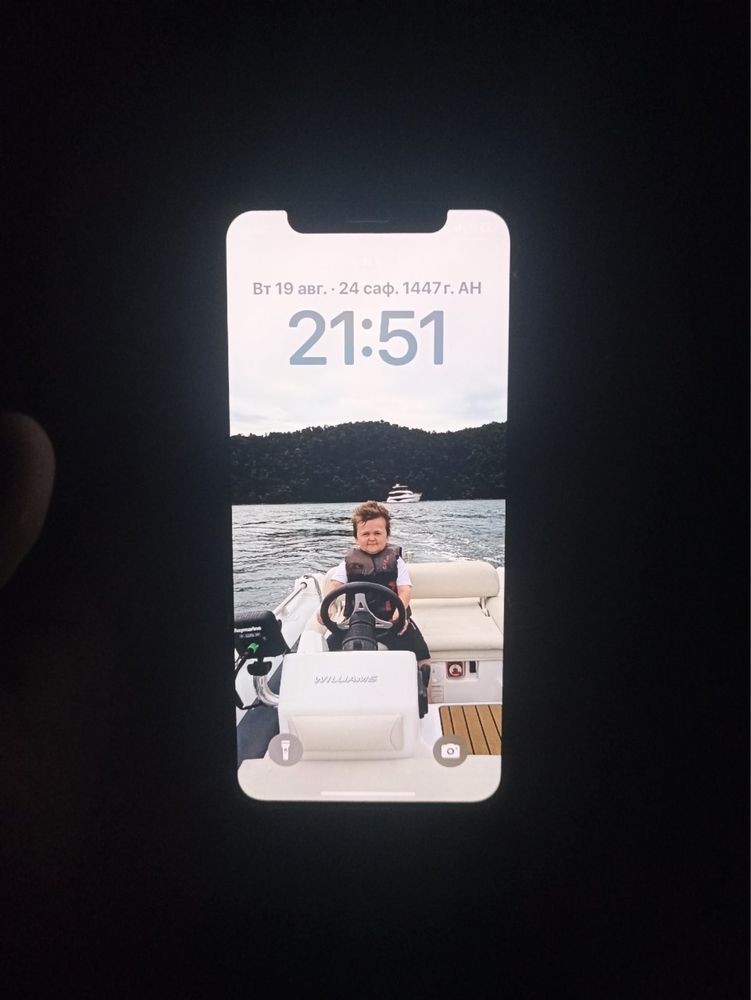 iphone XS gold face ishlamid 250 minga bolad