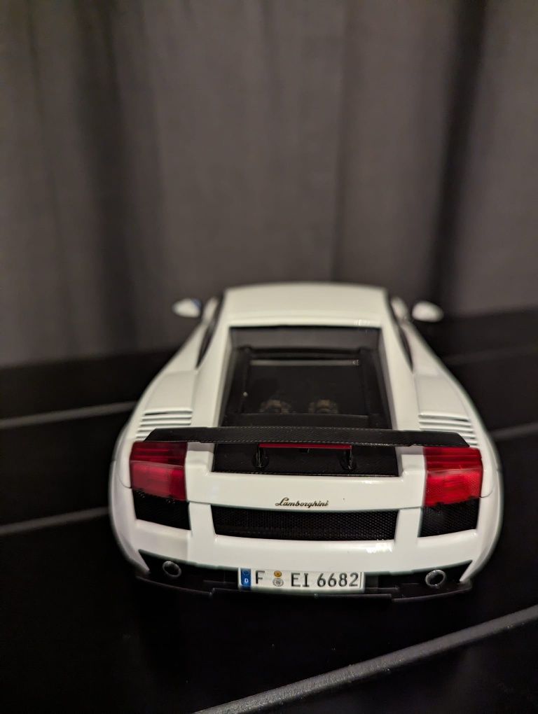 Macheta 1:18 Lamborgini Galardo Superllegera Autoart