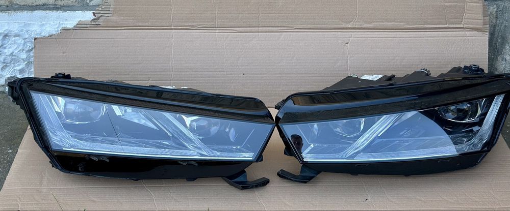 Комплект фарове Skoda  Octavia 4 FULL LED Crystal Lighting 2020-2024