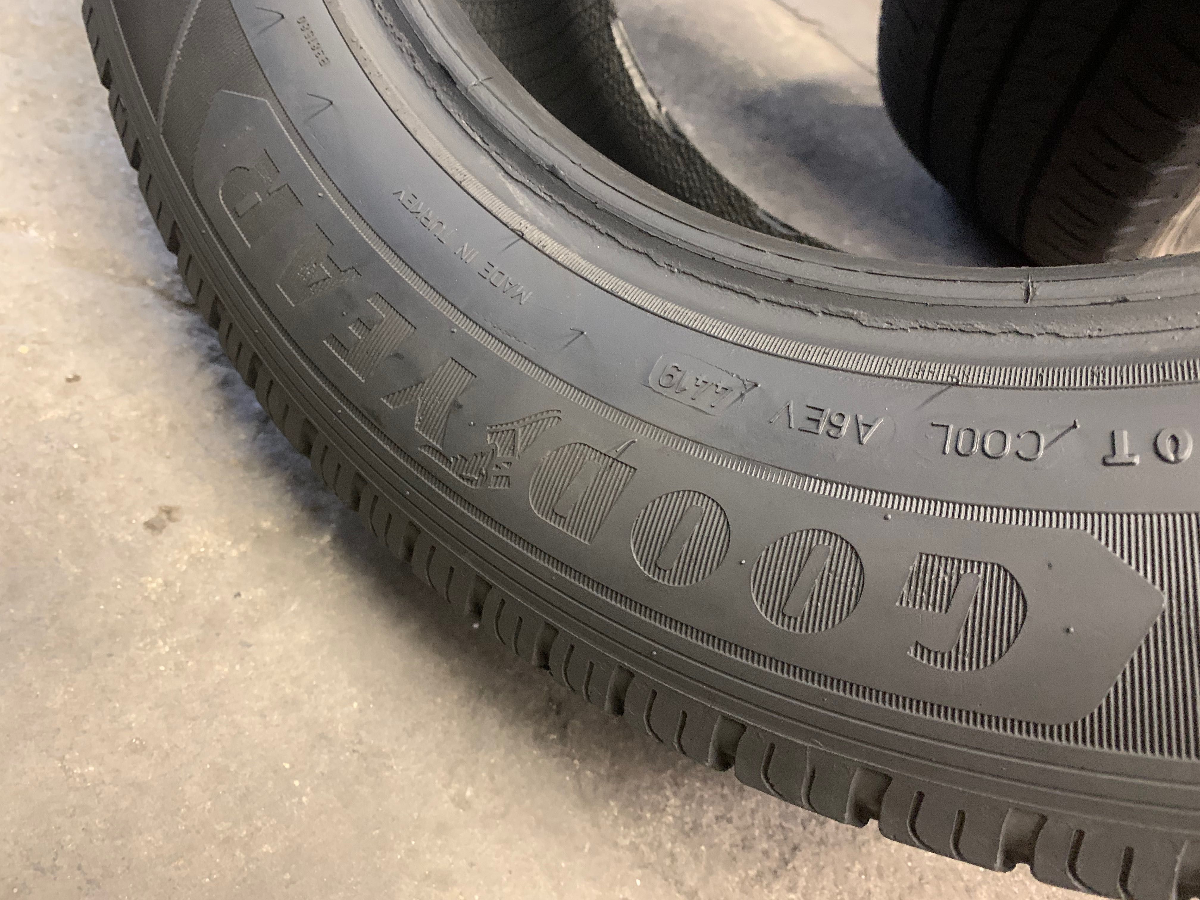 215 65 16C, Летни гуми за бус, Goodyear EfficientGripCargo, 2 броя