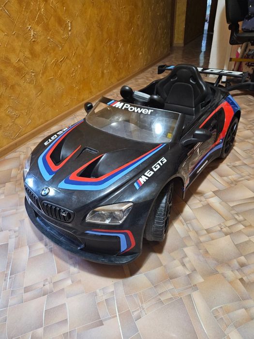 Продам детскую машинку