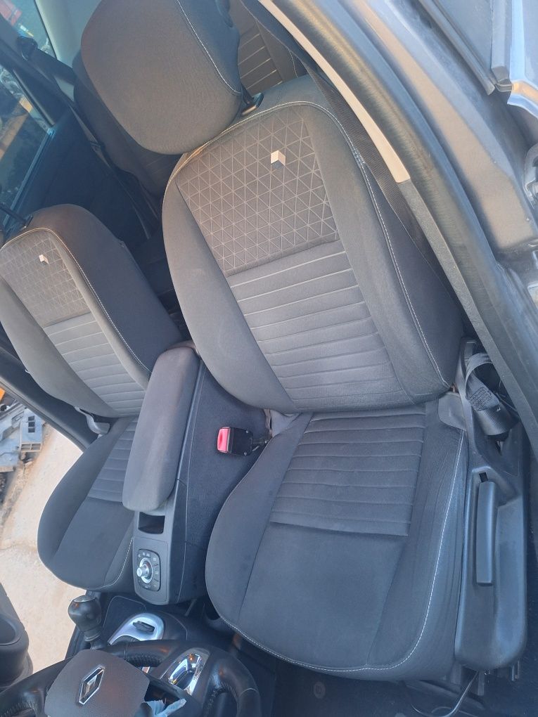 Interior ( scaune ) Renault Scenic 3