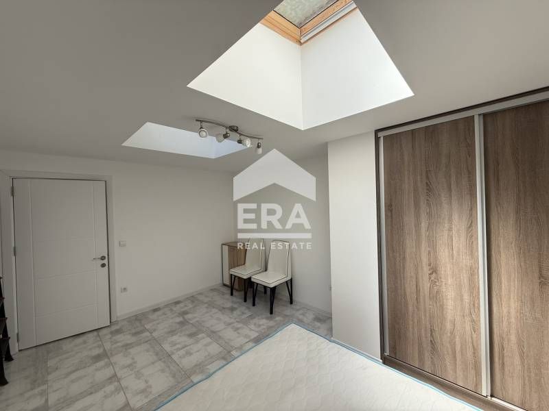 Двустаен обзаведен апартамент за продажба, в нова сграда, кв. Бриз, Ва