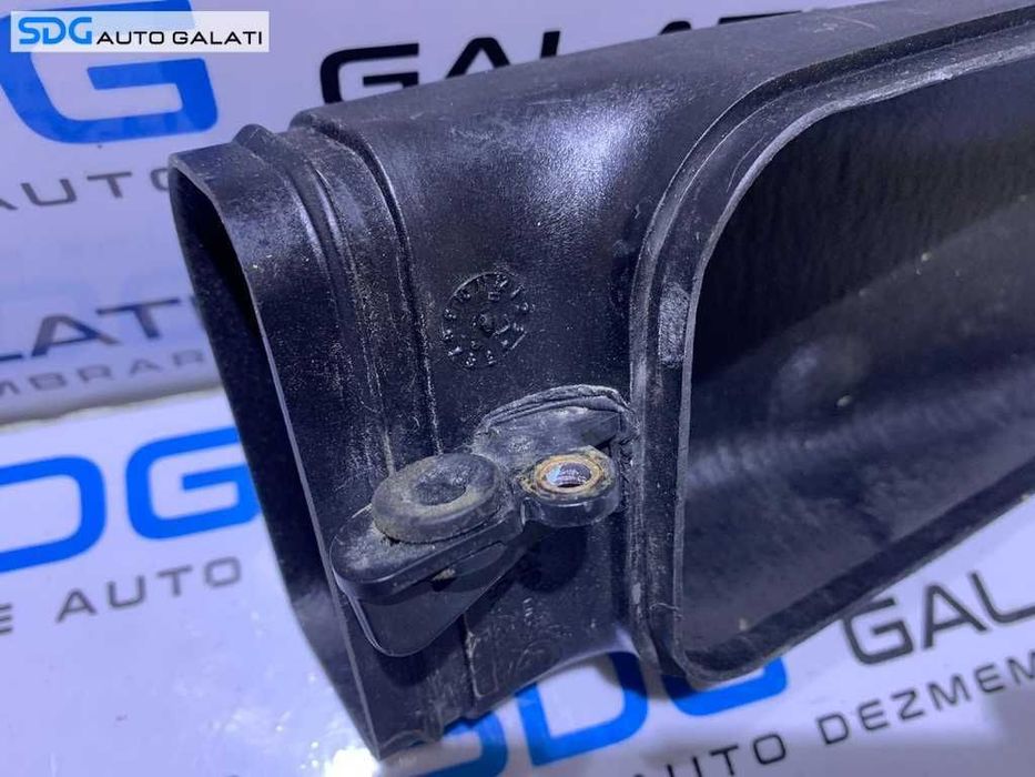 Capac Carcasa Tub Tubulatura Gura Admisie BMW Seria 3 E90 E91 2.0 D M47 2004 - 2011 Cod 7797956