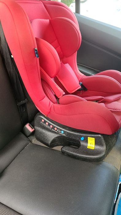 Scaun auto copii – roșu, second-hand, stare bună
