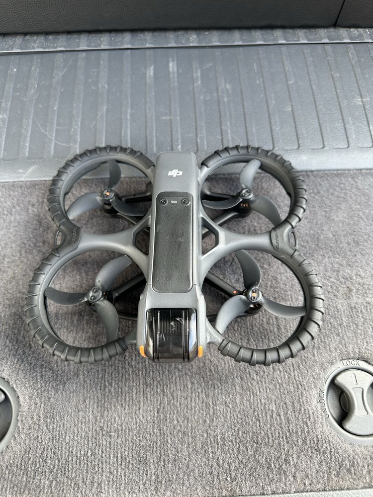 Квадрокоптер DJI Avata 2
