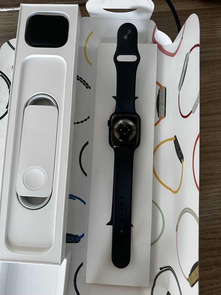 Vand Apple watch S7 45 mm Gps