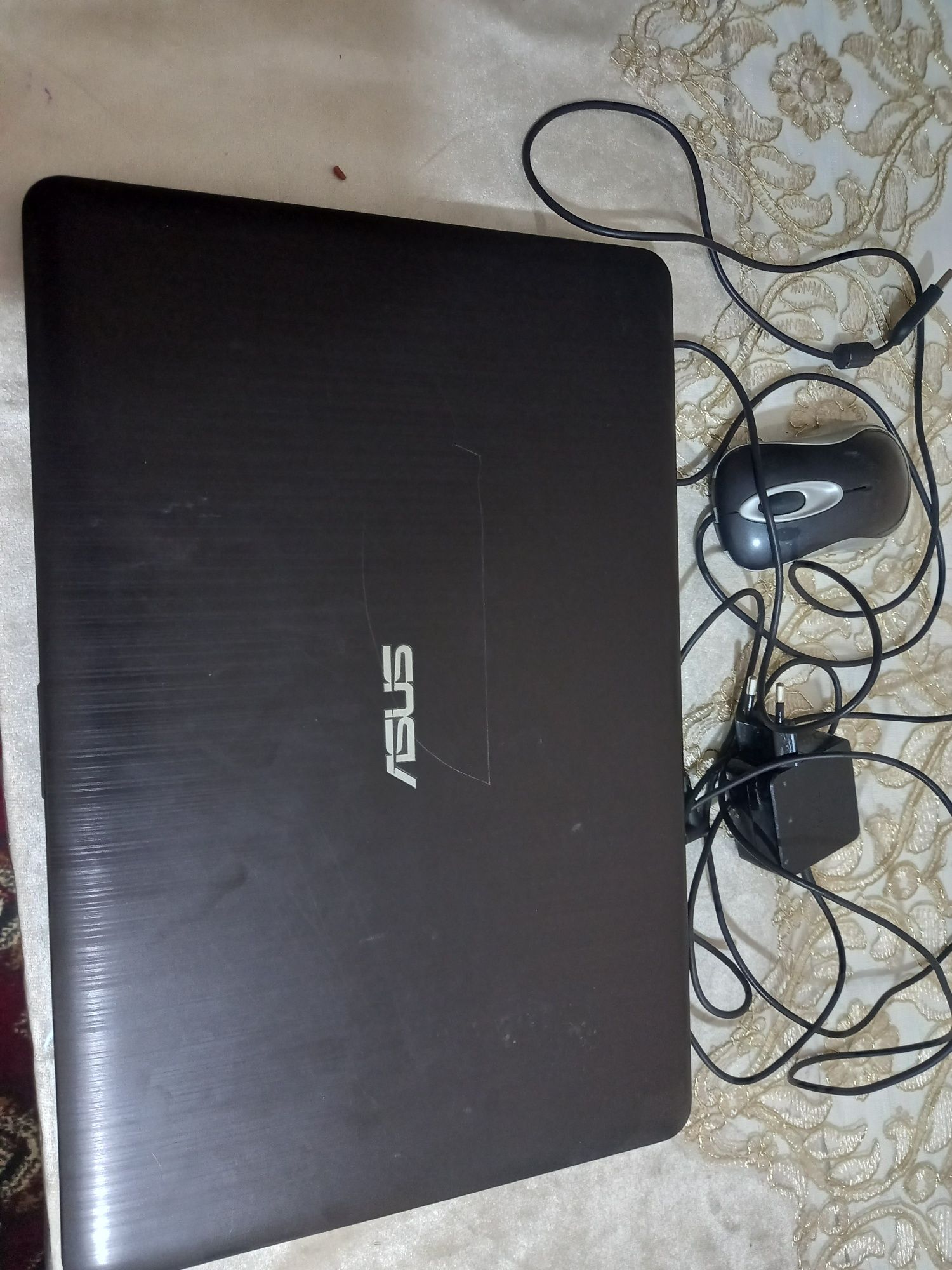 Продам Ноутбук ASUS  в хорошем состоянии