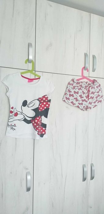 красиви дрехи за момиченце , чудесен подарък за повод-25 до 50лв.