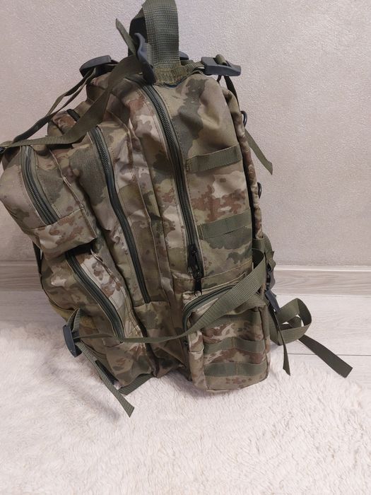 Ghiozdan camuflaj 42 L