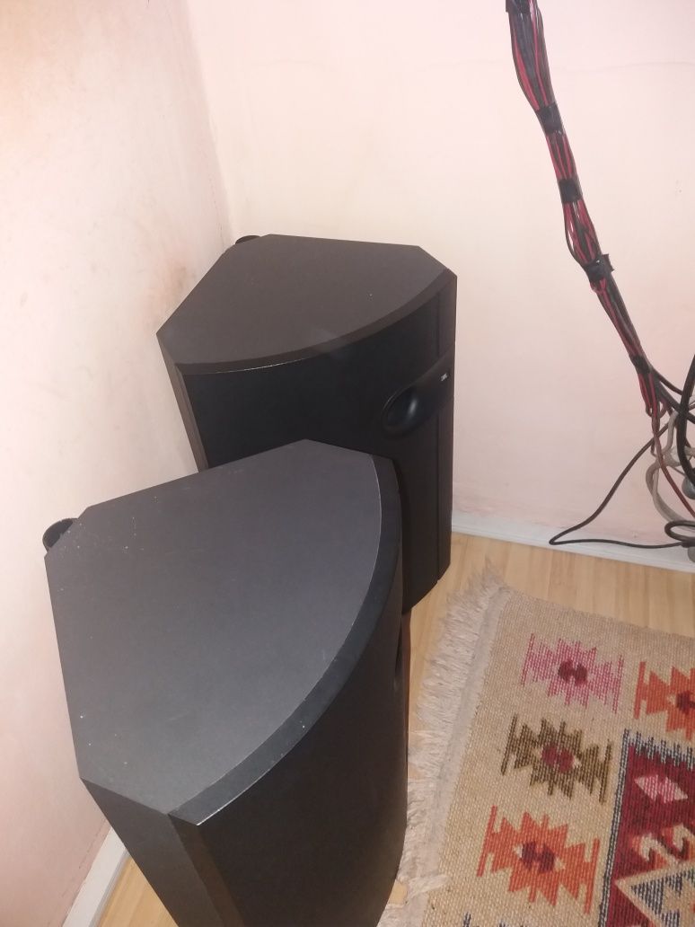 Vand 2 subwooferi JBL one