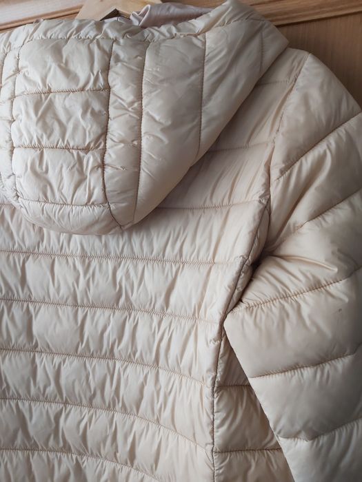 Geacă damă elegantă culoare bej sezon toamnă. Culoare bej.Marimea 42-4