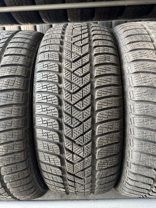 Anvelope 225/50/17 Pirelli