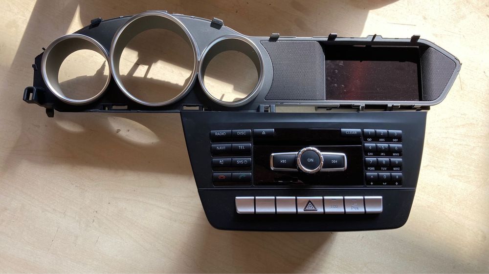 Navigatie Comand Mercedes C Class w204