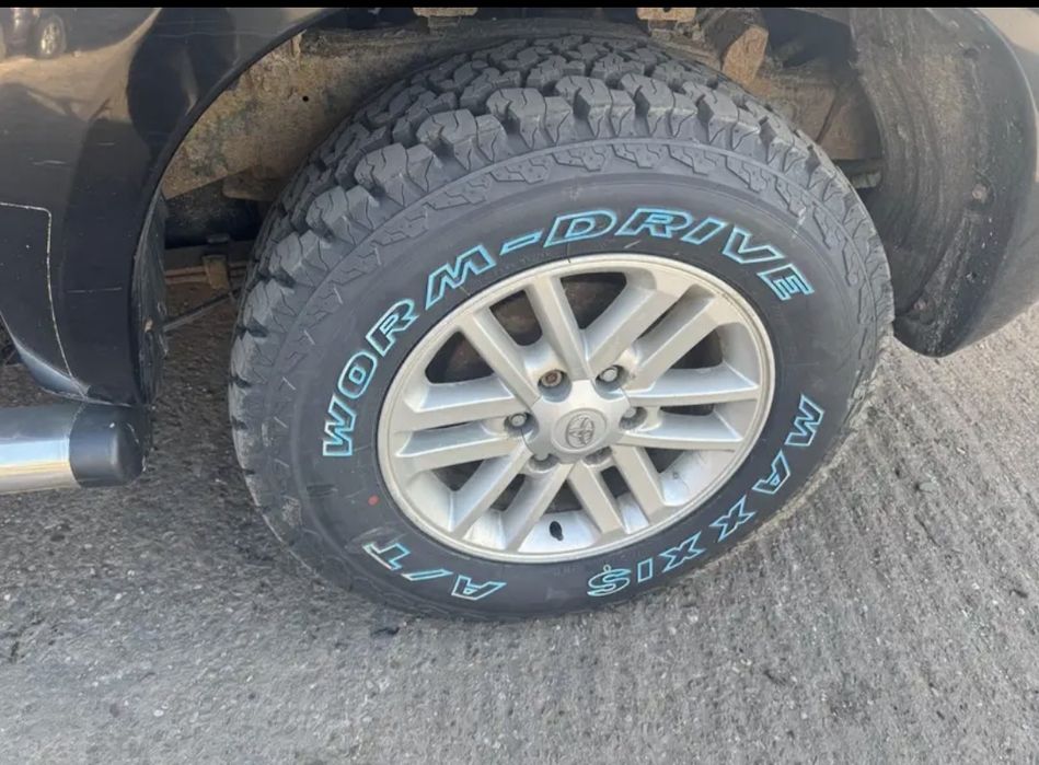 Dezmembrez Toyota Hilux 3.0 Invincible 2012-2016 1KD-FTV