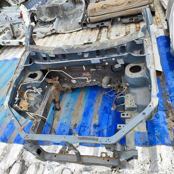 Передняя часть лонжерон телевизор стакан
Mitsubishi Outlander I(03-08)