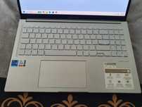 Asus Vivobook 15x  oled laptop book i7 intel