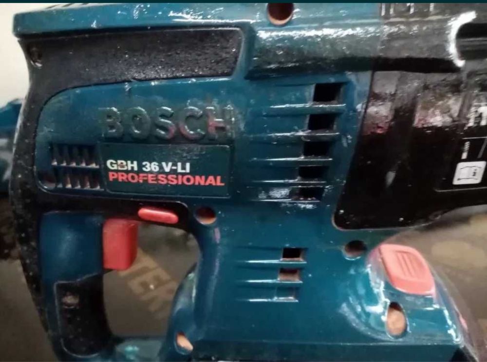 Перфоратор BOSCH Бош литиеви батерии на 100% внос от Англия
